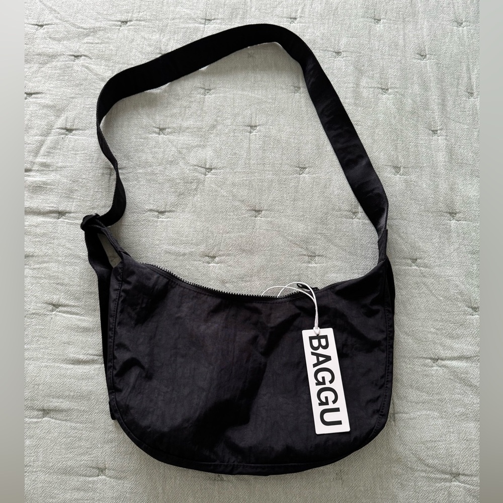 Baggu medium crescent bag